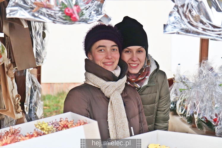 Jarmark Świąteczny przy mieleckiej Bazylice
