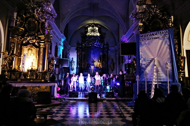 Jarmark Świąteczny przy mieleckiej Bazylice