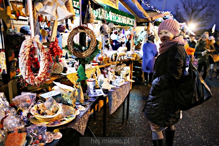 Jarmark Świąteczny przy mieleckiej Bazylice