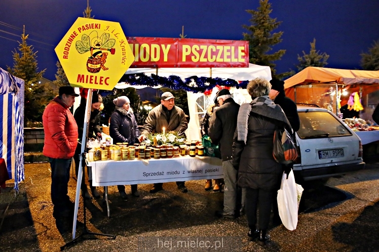 Jarmark Świąteczny przy mieleckiej Bazylice