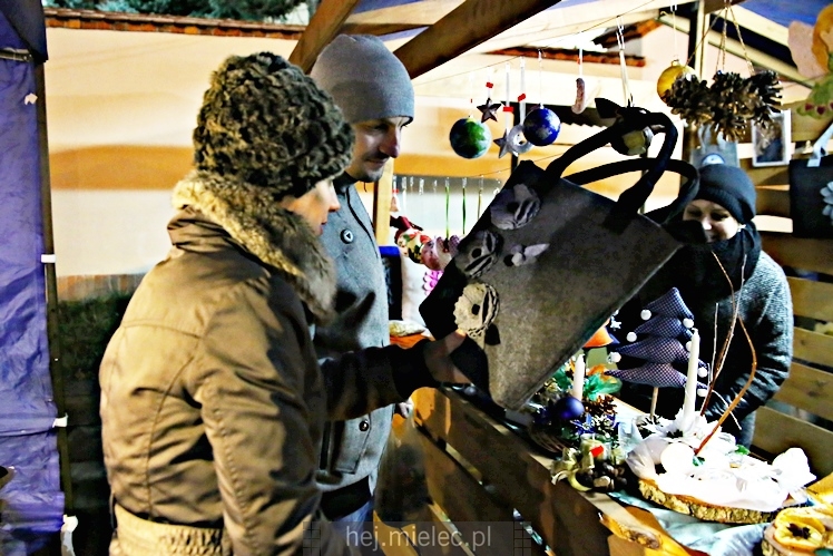Jarmark Świąteczny przy mieleckiej Bazylice