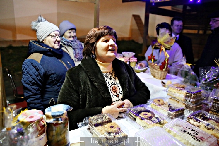 Jarmark Świąteczny przy mieleckiej Bazylice