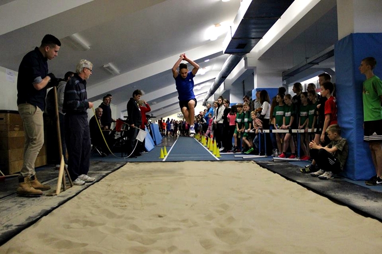 II Halowe Lekkoatletyczne Zawody Mikołajkowe