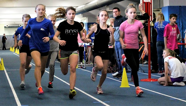 II Halowe Lekkoatletyczne Zawody Mikołajkowe