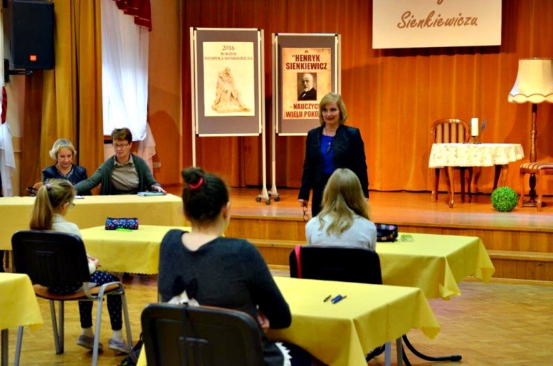 Konkurs wiedzy o Henryku Sienkiewiczu w Chorzelowie