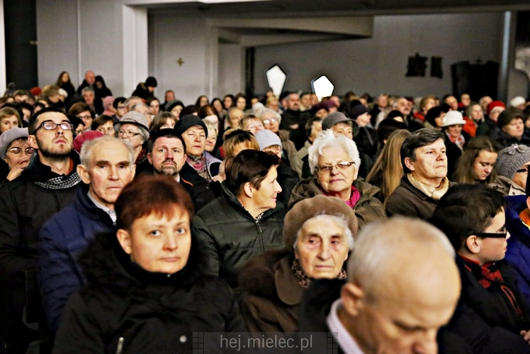 Oratorium - Karolina wystarczy sobą być