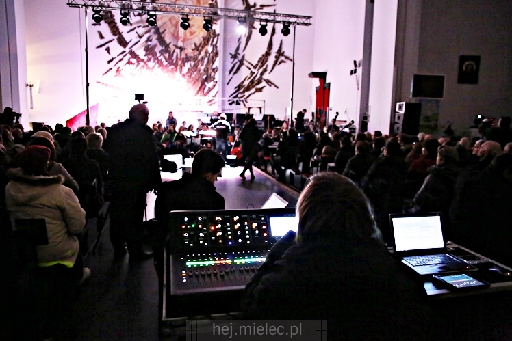 Oratorium - Karolina wystarczy sobą być