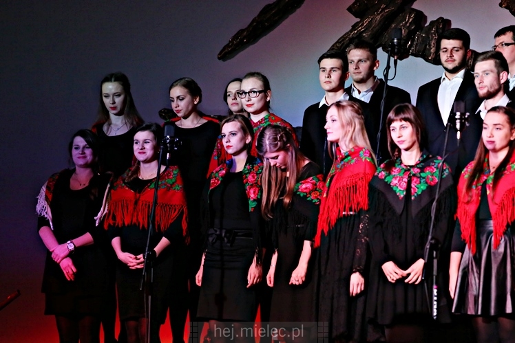 Oratorium - Karolina wystarczy sobą być