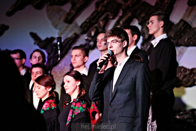 Oratorium - Karolina wystarczy sobą być