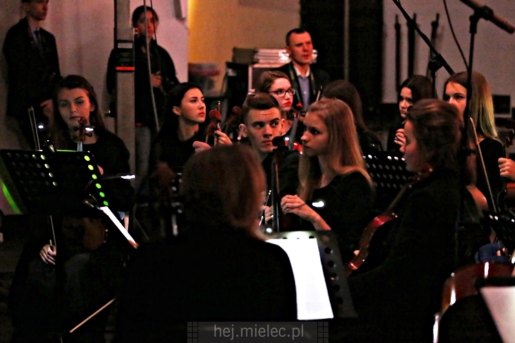 Oratorium - Karolina wystarczy sobą być