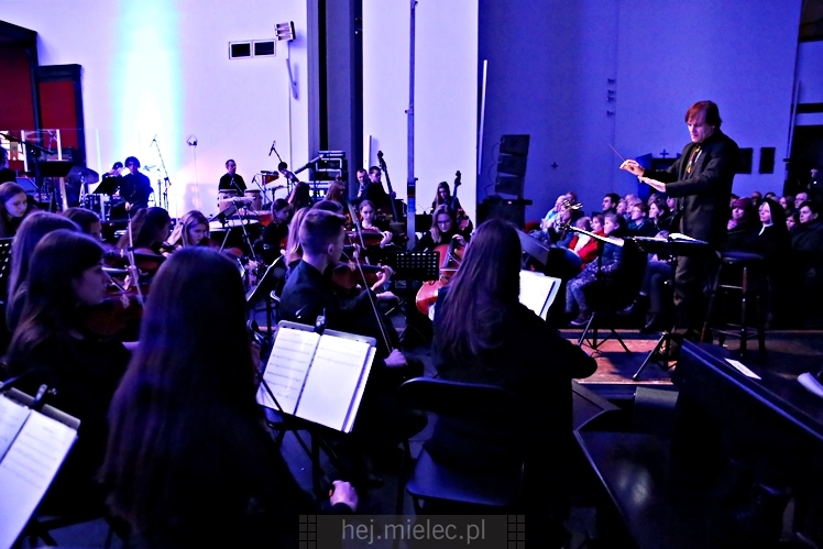 Oratorium - Karolina wystarczy sobą być