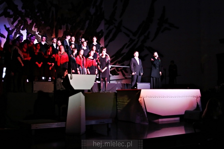 Oratorium - Karolina wystarczy sobą być