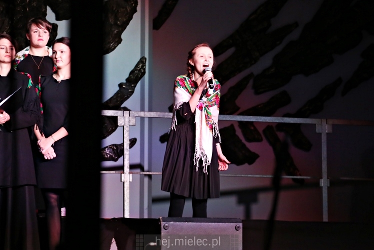 Oratorium - Karolina wystarczy sobą być