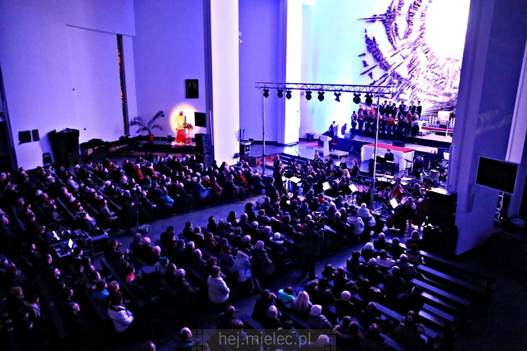 Oratorium - Karolina wystarczy sobą być