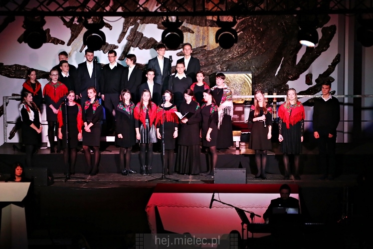 Oratorium - Karolina wystarczy sobą być