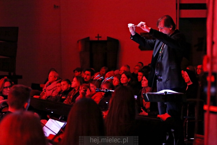 Oratorium - Karolina wystarczy sobą być