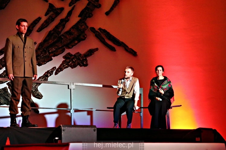 Oratorium - Karolina wystarczy sobą być