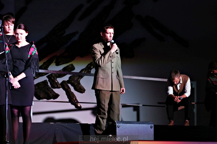 Oratorium - Karolina wystarczy sobą być