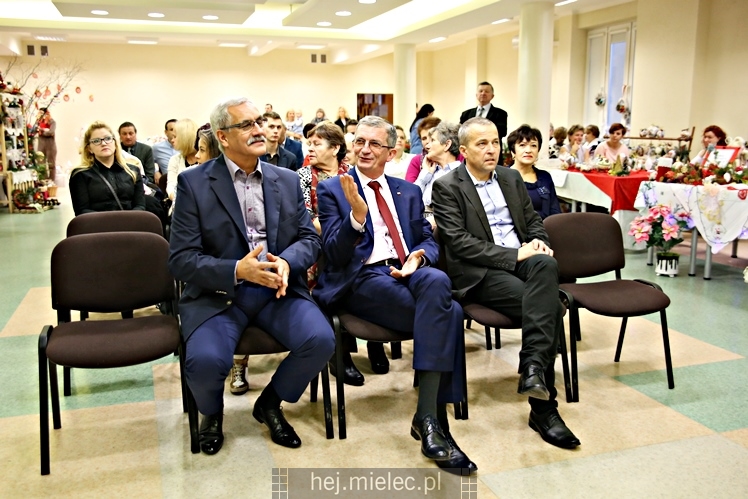 Kiermasz przed Bożym Narodzeniem w Borowej