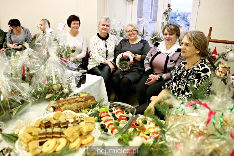 Kiermasz przed Bożym Narodzeniem w Borowej