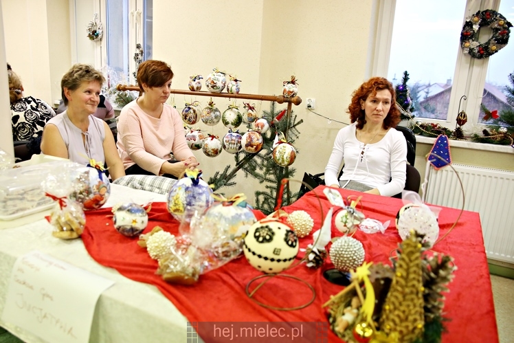 Kiermasz przed Bożym Narodzeniem w Borowej