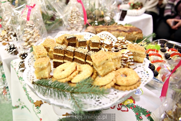 Kiermasz przed Bożym Narodzeniem w Borowej