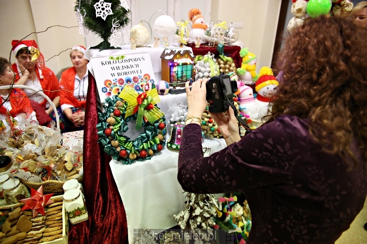 Kiermasz przed Bożym Narodzeniem w Borowej