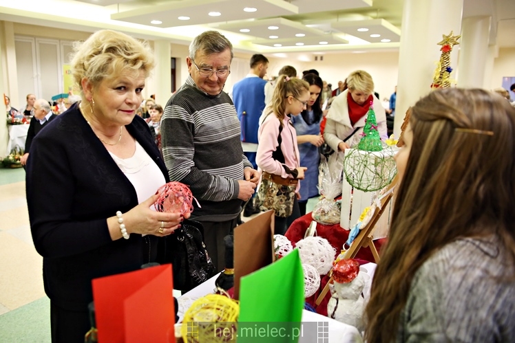 Kiermasz przed Bożym Narodzeniem w Borowej