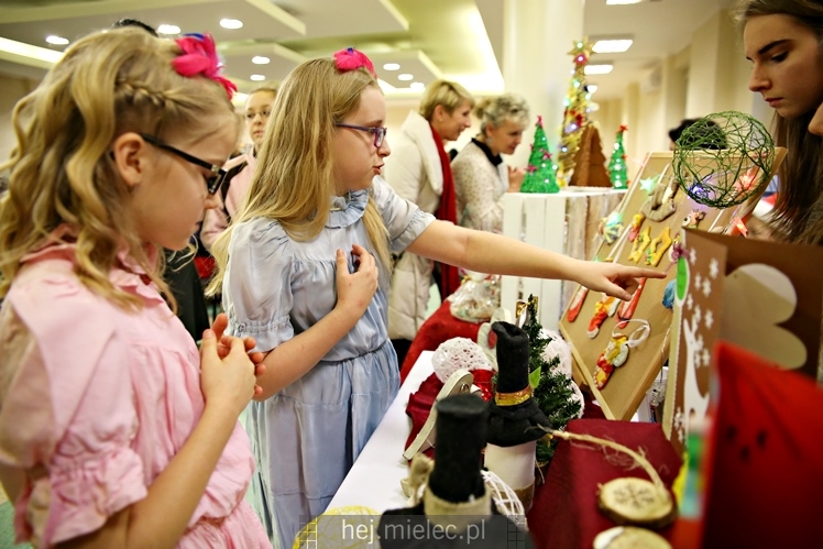 Kiermasz przed Bożym Narodzeniem w Borowej