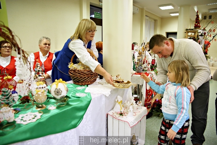 Kiermasz przed Bożym Narodzeniem w Borowej