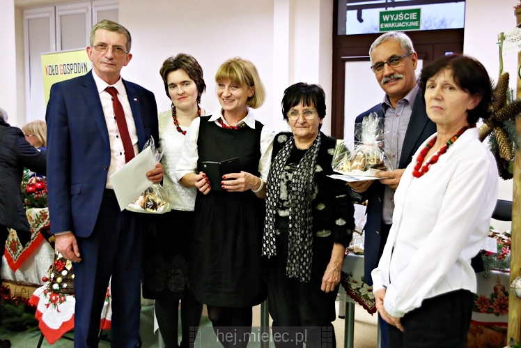 Kiermasz przed Bożym Narodzeniem w Borowej