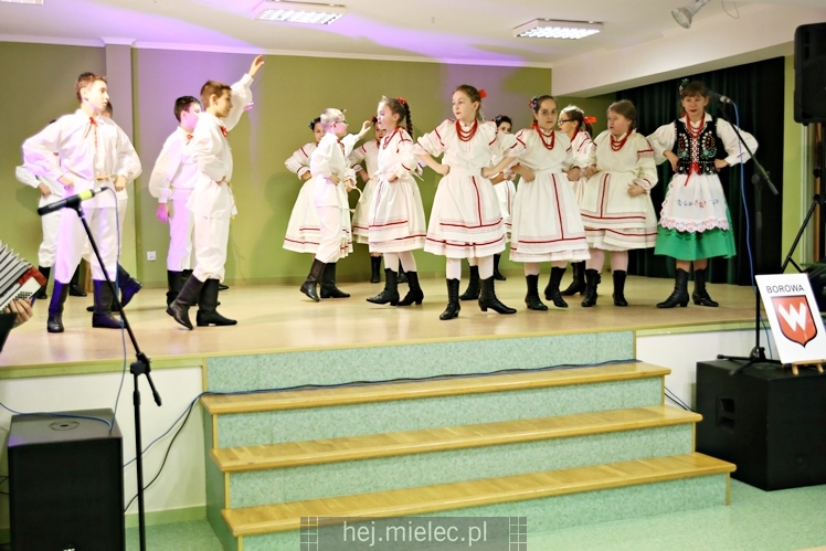 Kiermasz przed Bożym Narodzeniem w Borowej