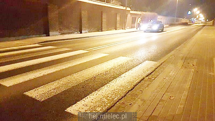 Rowerzysta zginął na Alei Jana Pawła II