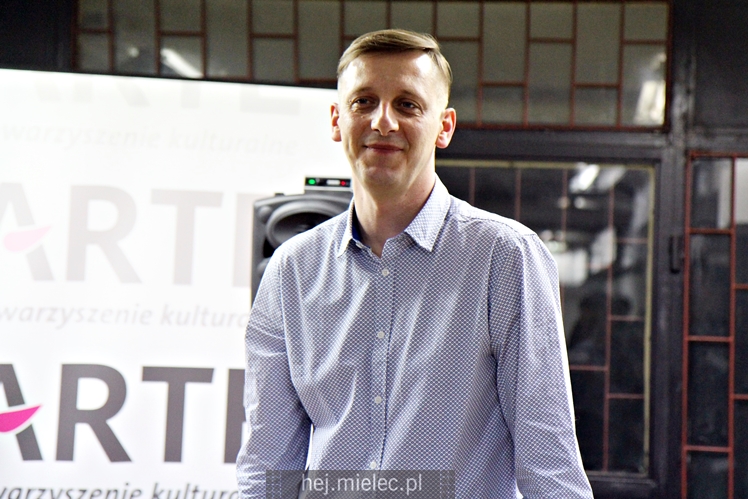 Wernisaż wystawy ?Biały kieł mamuta? w Galerii Jarte