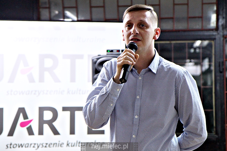 Wernisaż wystawy ?Biały kieł mamuta? w Galerii Jarte