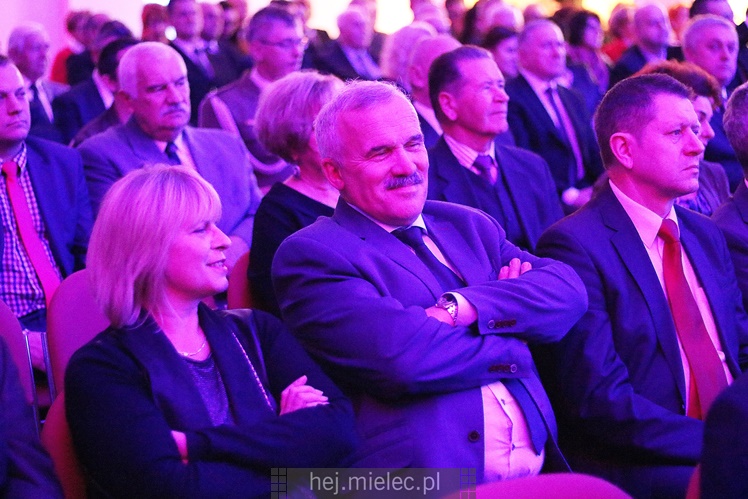 Kto był gościem miejskiego spotkania świątecznego? Aktywni mielczanie, samorządowcy, mundurowi