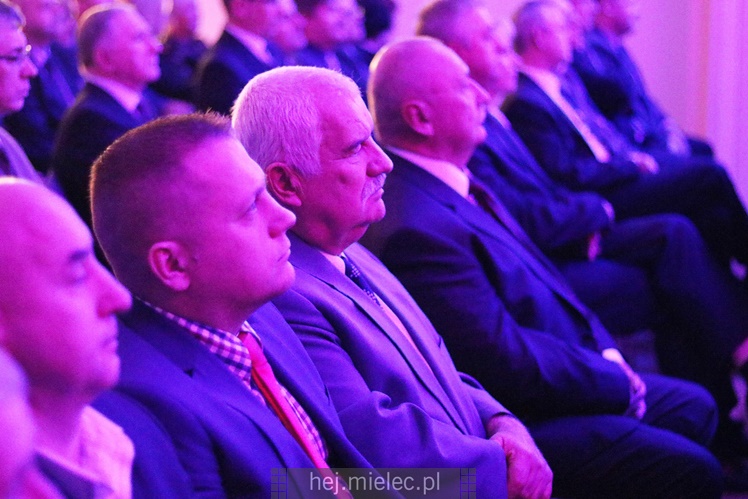 Kto był gościem miejskiego spotkania świątecznego? Aktywni mielczanie, samorządowcy, mundurowi