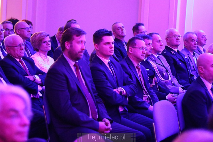 Kto był gościem miejskiego spotkania świątecznego? Aktywni mielczanie, samorządowcy, mundurowi