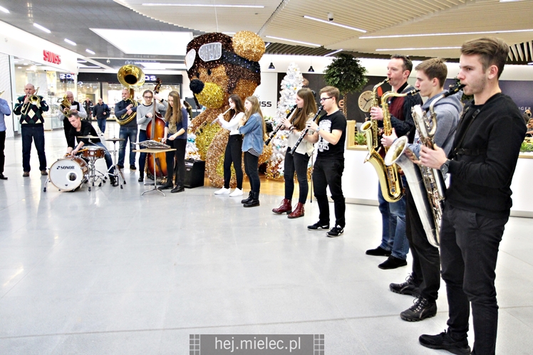 Mielecka Orkiestra Dęta w Galerii Navigator