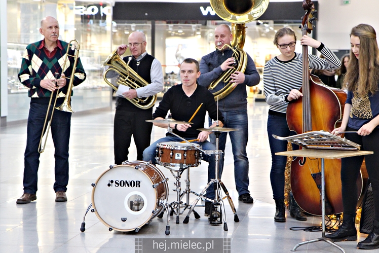 Mielecka Orkiestra Dęta w Galerii Navigator