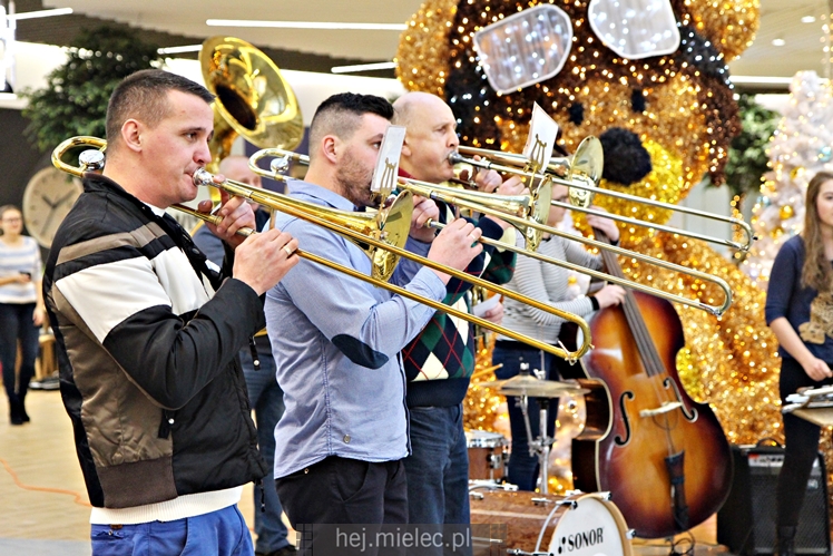 Mielecka Orkiestra Dęta w Galerii Navigator