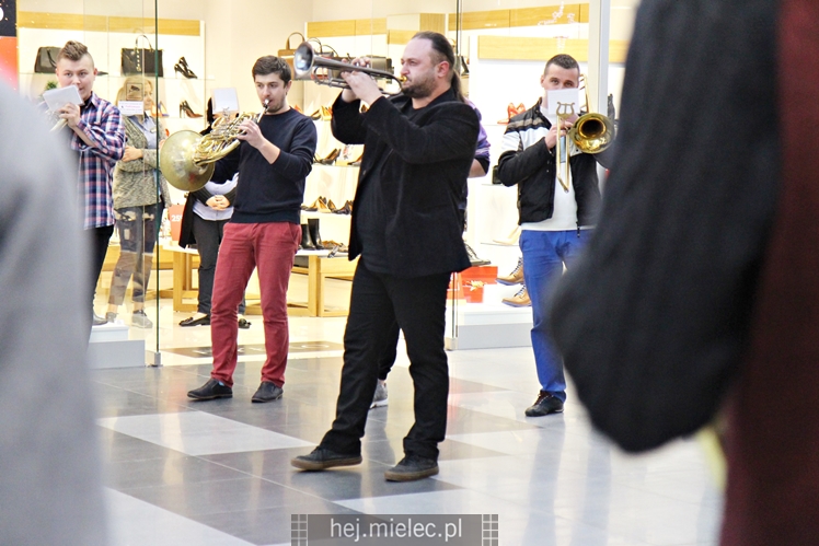 Mielecka Orkiestra Dęta w Galerii Navigator
