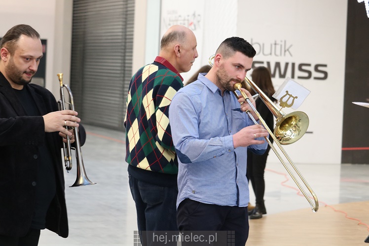Mielecka Orkiestra Dęta w Galerii Navigator