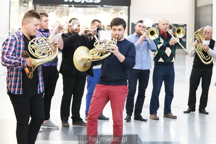 Mielecka Orkiestra Dęta w Galerii Navigator