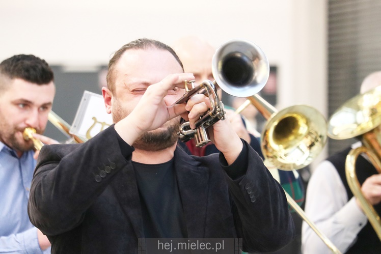 Mielecka Orkiestra Dęta w Galerii Navigator