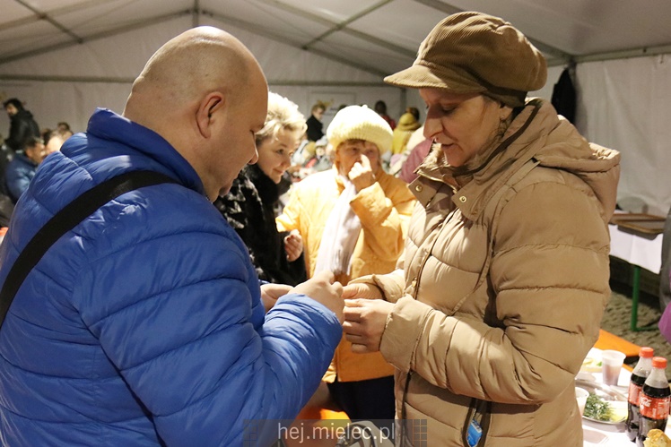 Miejska wigilia dla samotnych drugi raz. Były łzy wzruszenia