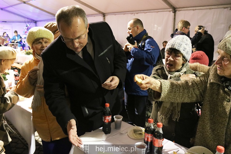 Miejska wigilia dla samotnych drugi raz. Były łzy wzruszenia