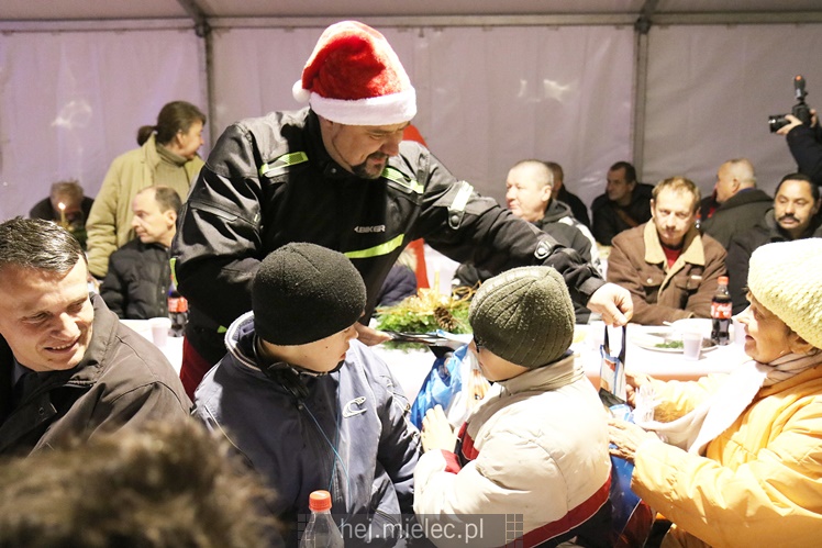 Miejska wigilia dla samotnych drugi raz. Były łzy wzruszenia
