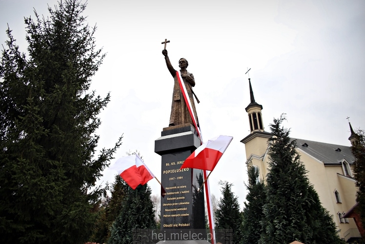 Poświęcenie pomnika bł. ks. Jerzego Popiełuszki