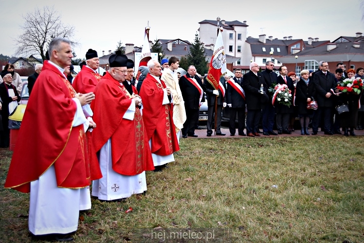 Poświęcenie pomnika bł. ks. Jerzego Popiełuszki
